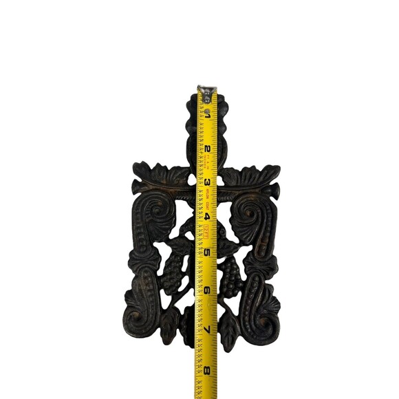 Vintage Wilton Cast Iron Rectangular Trivet With Grapes And Leaves - Picture 6 of 7